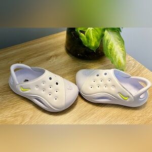 Nike aqua swoosh sandals